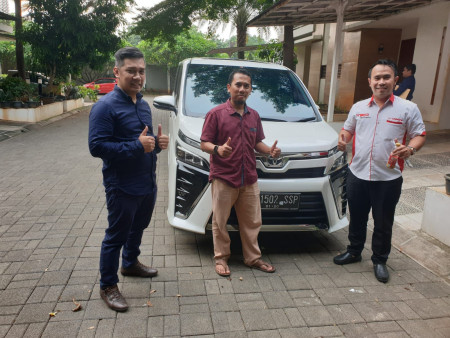 Penyerahan Unit Toyota Serang